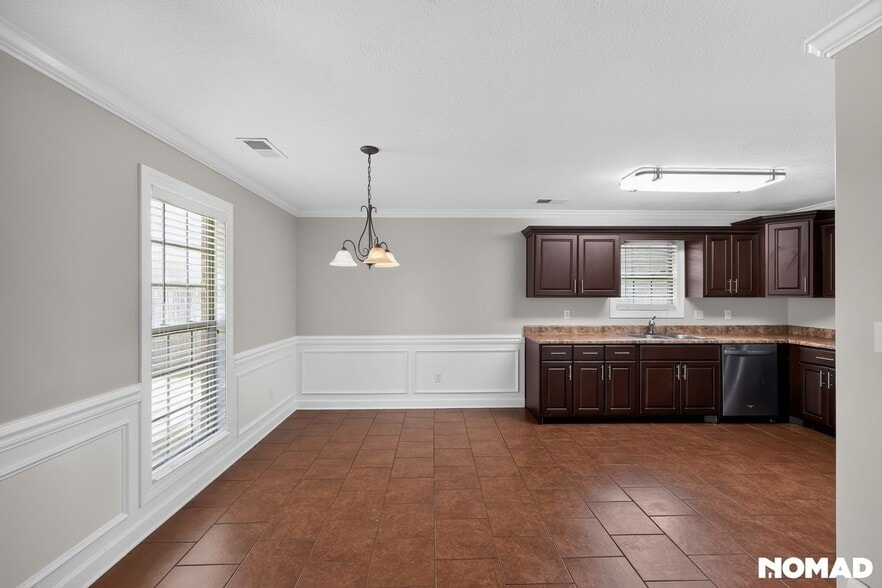 Building Photo - 82 Grove Hill Ln