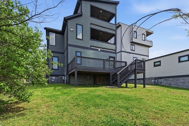 Building Photo - 1202 Katie St
