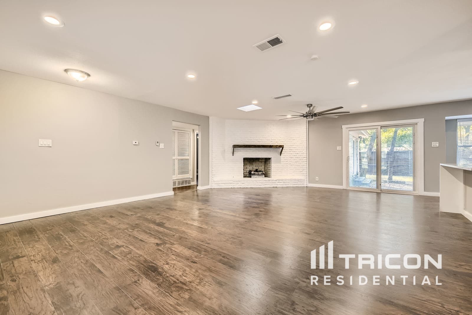 Building Photo - 506 Canyon Ridge Dr