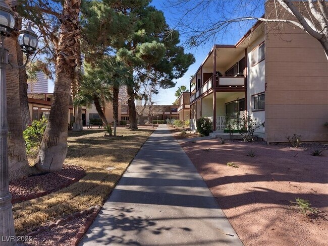 Building Photo - 350 E Desert Inn Rd
