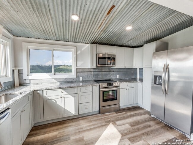 Building Photo - 238 Ledgeview Dr