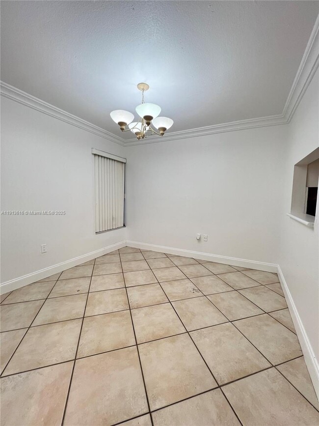 Building Photo - 6315 SW 138th Ct