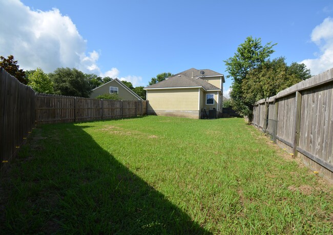 Building Photo - 2803 Weeping Willow Cir