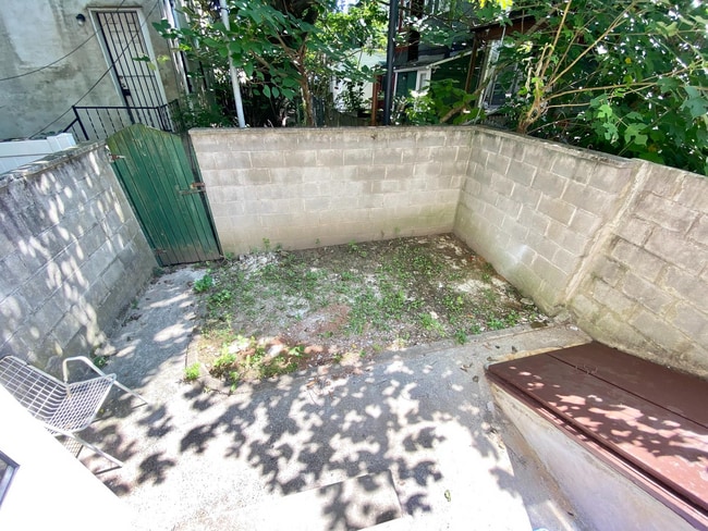 Building Photo - 929 N 43rd St