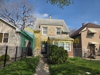 Building Photo - Updated 3-Bedroom Home with Sunroom and Backyard Space