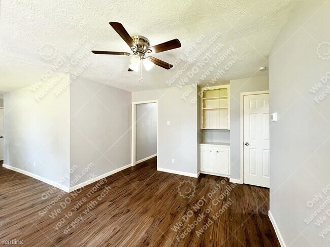 Building Photo - 3 br, 1.5 bath House - 4419 Curly Oaks Dr