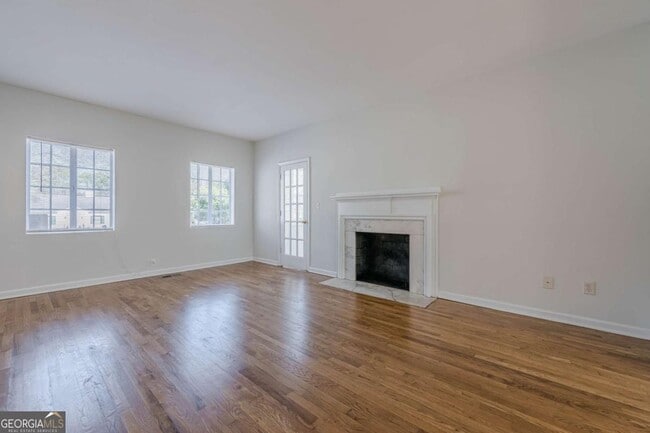 Building Photo - 1977 N Decatur Rd