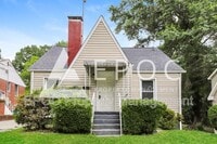 Building Photo - 1115 S Benbow Rd