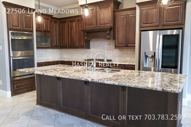 Building Photo - 27506 Llano Meadows Ln
