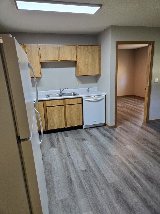 Building Photo - 8th & 8th Apartments