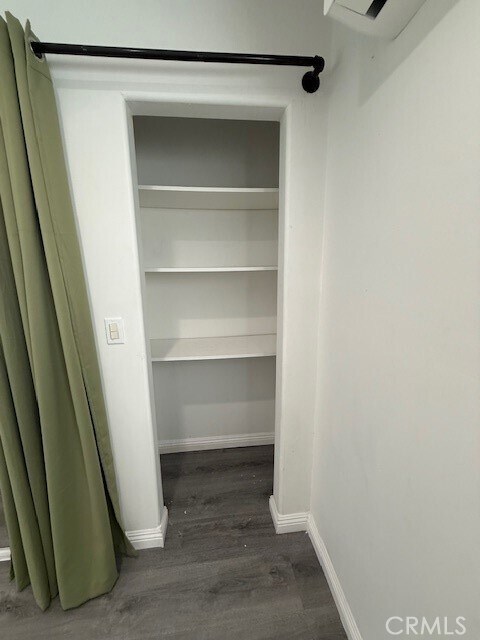 Building Photo - 13718 Hanwell Ave