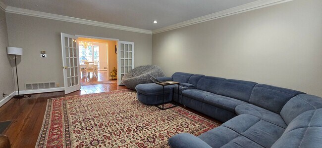 Building Photo - Red Oak Farm - Columbia County