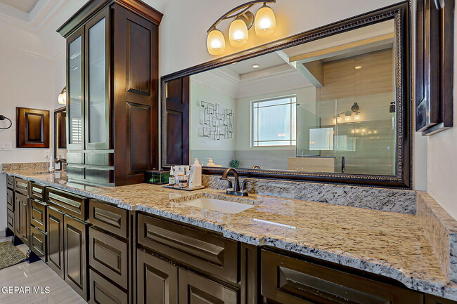 Building Photo - 13452 Emerald Falls Dr