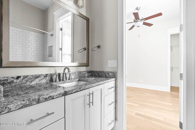 Building Photo - 6204 Moonseed St