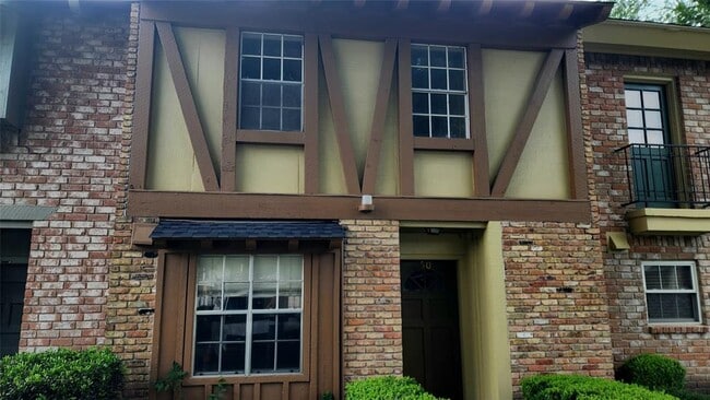 Building Photo - 14333 Memorial Dr