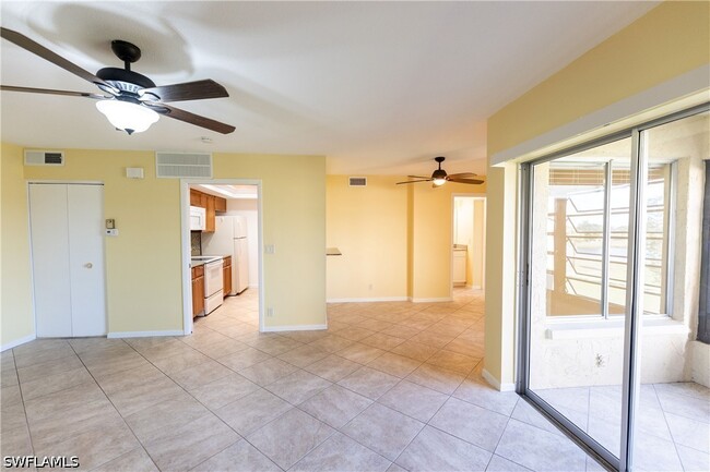Building Photo - 3655 Boca Ciega Dr