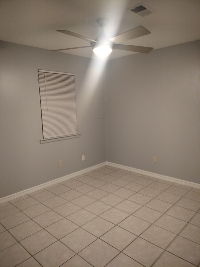 Bedroom 1 - 508 Buena Vista Ave