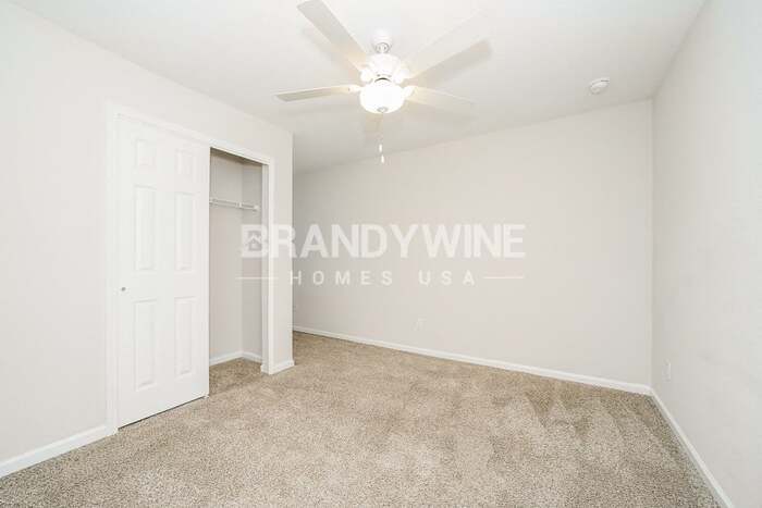 Building Photo - 487 Terabithia Wy