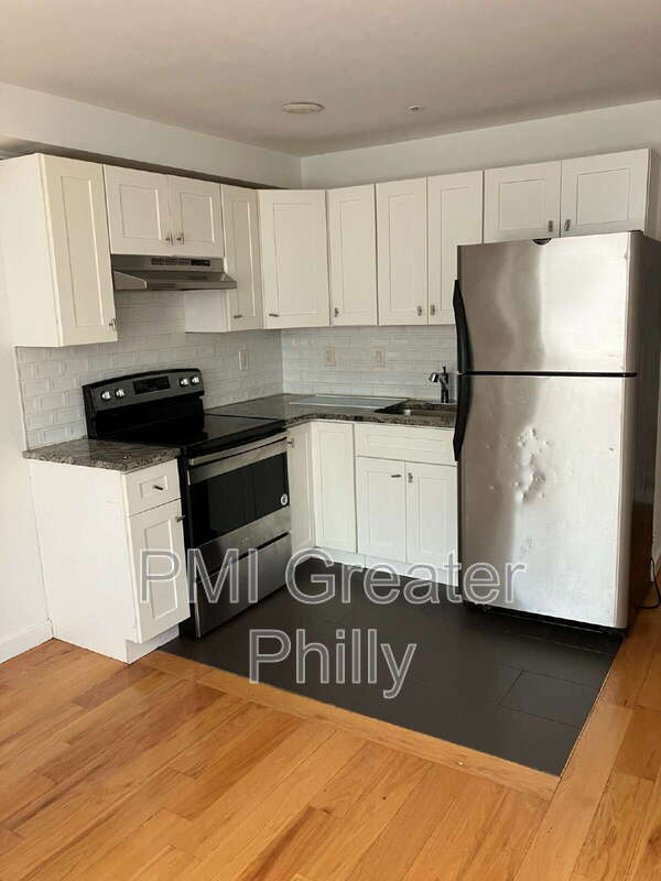 Building Photo - 332 N 62nd St