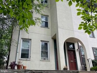 Building Photo - 408 N 32nd St