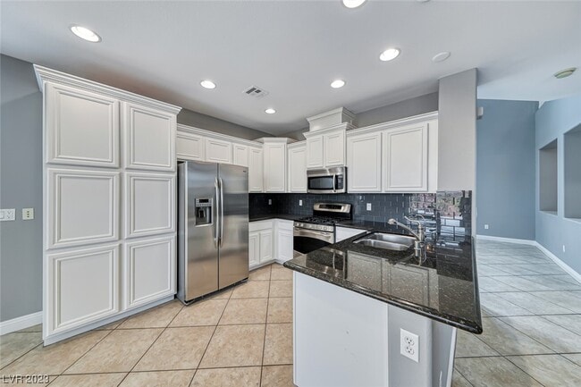 Building Photo - 5318 Hollymead Dr