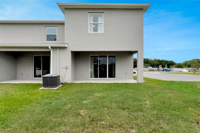 Building Photo - 1720 Cambrelle Wy