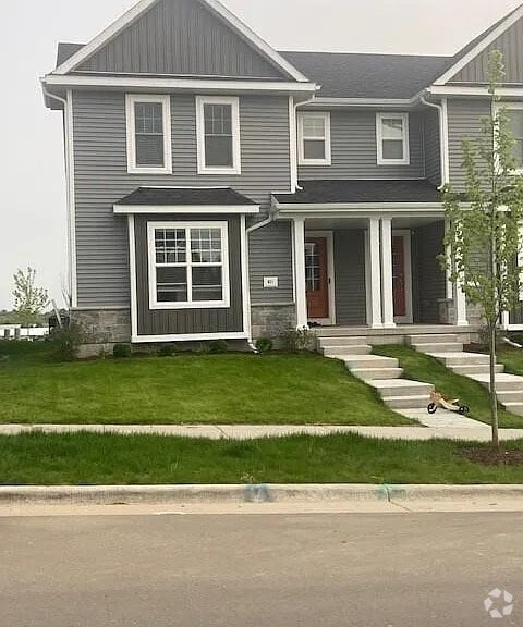 Building Photo - 621 Hillcrest Dr
