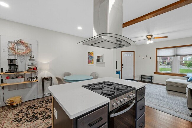 Building Photo - 4149 Haven St