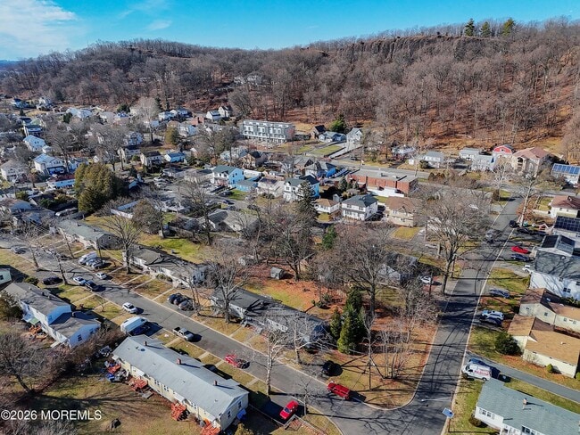 Building Photo - 29 Degraw Ave