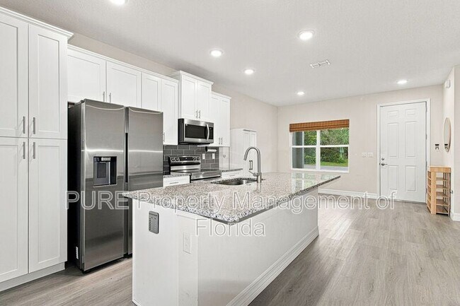 Building Photo - 13831 SW 33rd Terrace