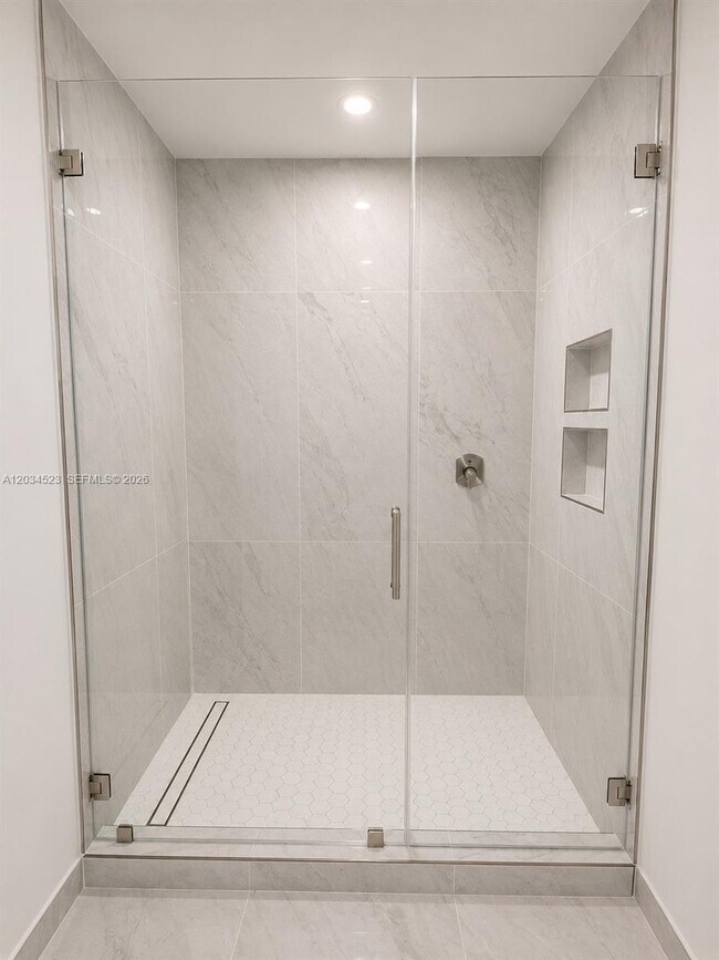 Building Photo - 652 NE 63rd St
