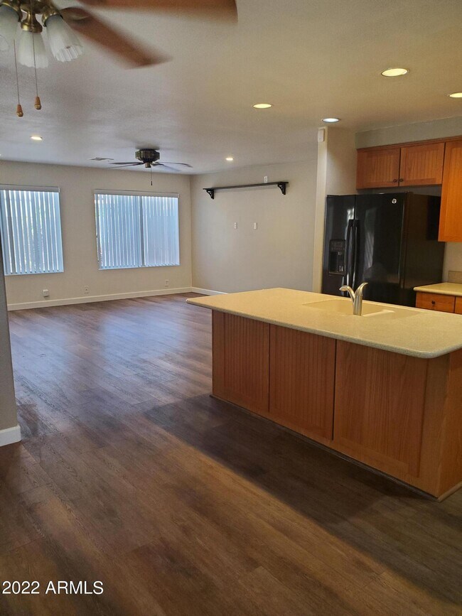Building Photo - 3522 N Ramada