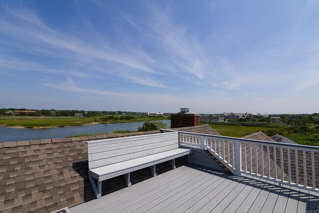 Building Photo - 115 Dune Rd