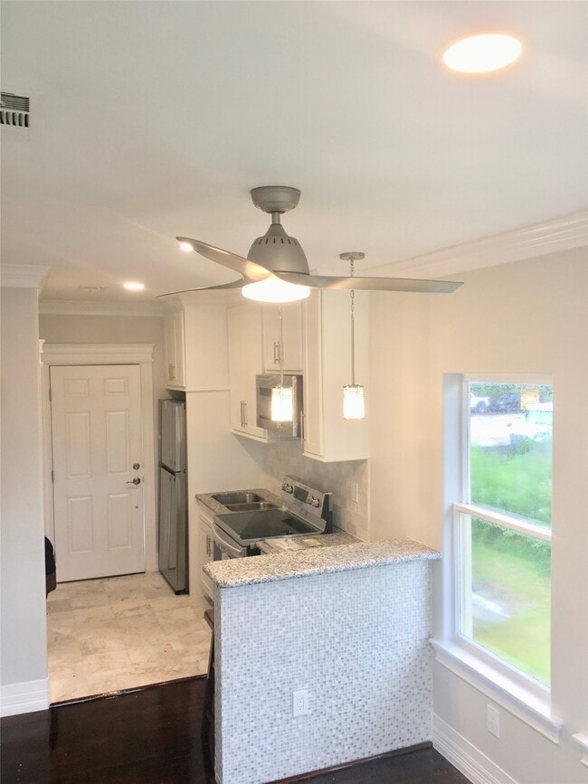 Building Photo - 12430 Pecan Ct