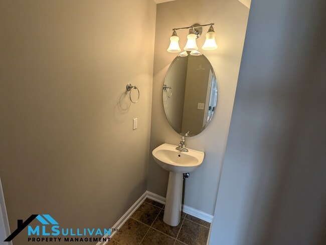Building Photo - 8219 Saltwood Pl