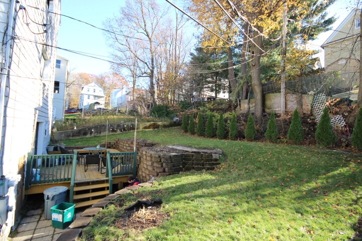 Building Photo - 82 Green Hill Pky