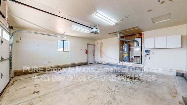 Building Photo - 7474 Mercedes Way