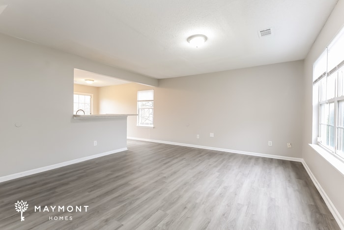 Building Photo - 124 W Corley Ln