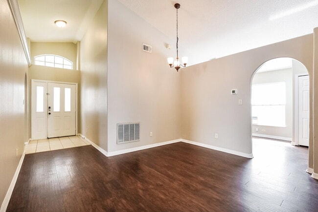 Building Photo - 10733 Brown Trout Cir