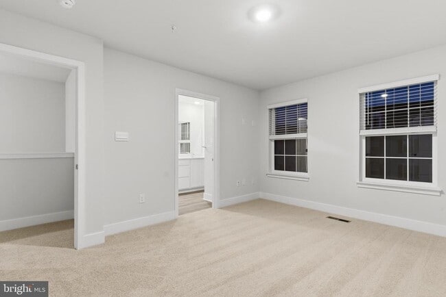 Building Photo - 5217 Water Lily Wy