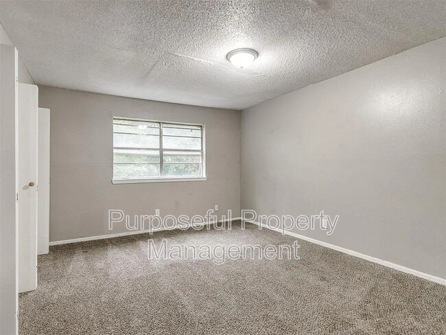 Building Photo - 6814 Lancer Ln