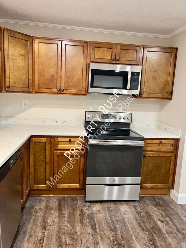 Building Photo - 209 Signal View St