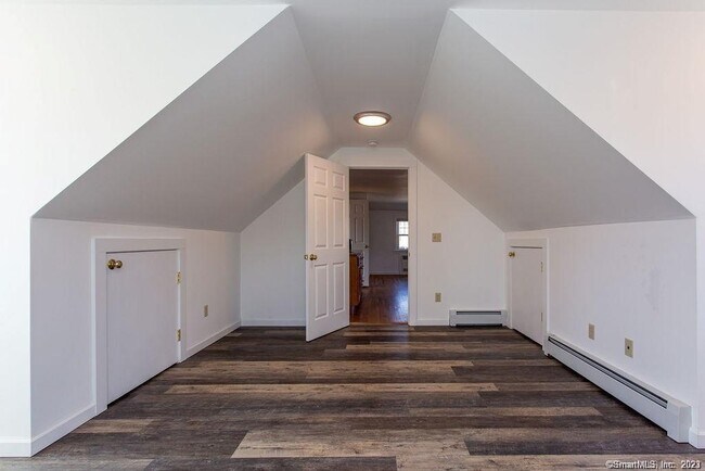 Building Photo - 12 Dunham Rd