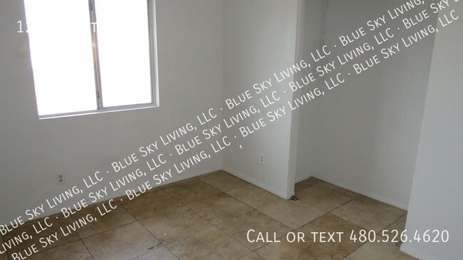 Building Photo - 1256 S 78th St