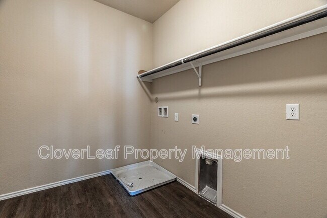 Building Photo - 6026 Galena Rock