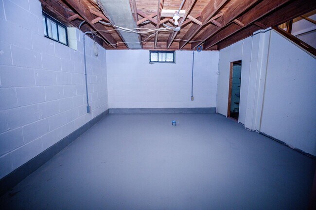 Building Photo - 3416 Chestnut St