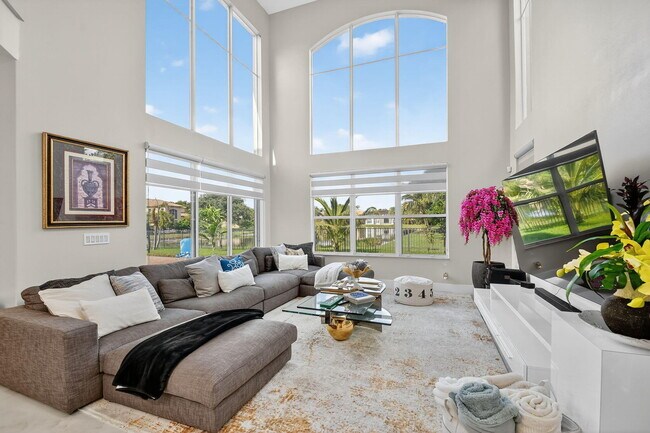 Building Photo - 9167 Oak Alley Dr