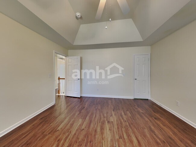 Building Photo - 4131 Crestview Place Dr