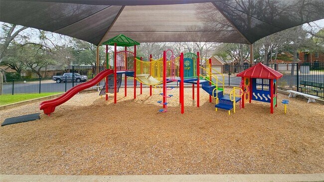 Building Photo - 13506 Lamplight Village Ave