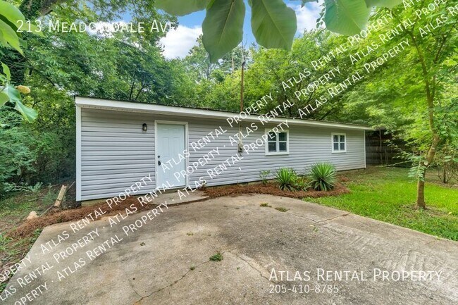 Building Photo - 213 Meadowdale Ave